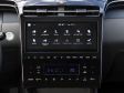 Hyundai Tucson 2021 - Großes Display zentral in der Mitte des Fahrzeugs