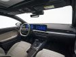 Kia Xceed MJ 2027 - Das Redesign macht allerdings auch vor dem Innenraum nicht halt. Das Cockpit wurde komplett umgestaltet und bringt nun ein durchgängiges Display für Digital Cockpit und Infotainment.