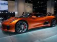 Bond Autos von Land Rover - der Jaguar bei den Dreharbeiten so sauber bleiben konnte.