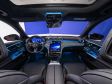 Mercedes C-Klasse Facelift MJ 2027 - Innen gibt es kaum Veränderungen. In der C-Klasse bleibt es beim Hochformat-Bildschirm und den abgesetzten Digital Cockpit. Die Aktuelle, durchgehende Bildschirmarchitektur bleibt zunächst der elektrischen C-Klasse und dem elektrischen GLC vorbehalten.