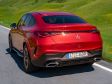 Mercedes GLC Coupe (2023) - Heckansicht, rot, Lech am Arlberg