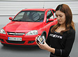 Die Opel Corsa-Familie bekommt attraktiven Zuwachs: Ab April 2006 verfügt der Corsa Edition als erstes Volumenfahrzeug serienmäßig über ein portables GPS-Navigationssystem
