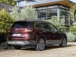 Renault Koleos Facelift 2020 - Heckansicht in Mangostan-Rot