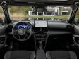 Toyota Yaris Cross 2026 - Im Innenraum ist der Bildschirm deutlich größer geworden und ansprechender gestaltet.