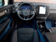 Volvo C40 - Der Innenraum ist volvotypisch mit Hochformat-Display in der Mitte.