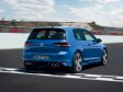 VW Golf VII R - So kommt der R in der Schaltversion auf einen kombinierten Verbrauch von 7,1 Litern (8,5 Liter beim Vorgänger). Mit DSG sind es sogar nur 6,9 Liter.