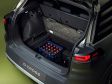 VW ID. Cross 2027 - Der Platz im Kofferraum kann in die Tiefe erweitert werden.