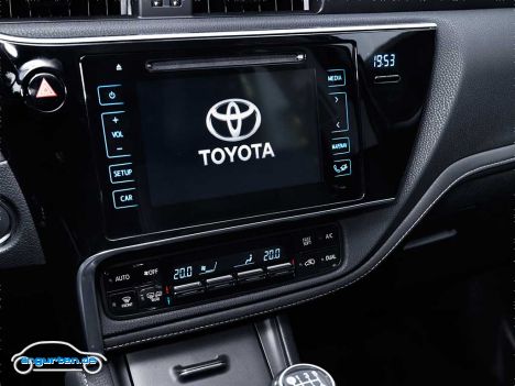 Toyota Auris Touring Sports Modelljahr 2017 - Bild 10
