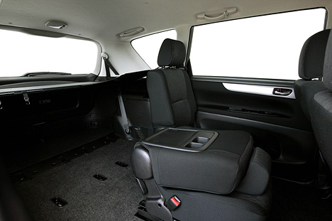 Toyota Avensis Verso - Rücksitze, umgeklappt