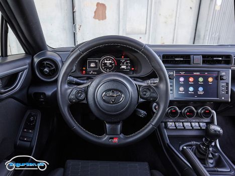 Toyota GR86 - Cockpit