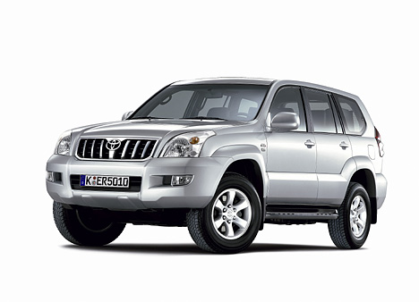 Toyota Land Cruiser - Studio Front