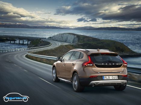 Volvo V40 Cross Country - Auf dem Pariser Autosalon 2012 wird das Auto erstmals vorgestellt.