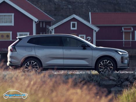 Volvo XC70 (2026) - Seitenansicht