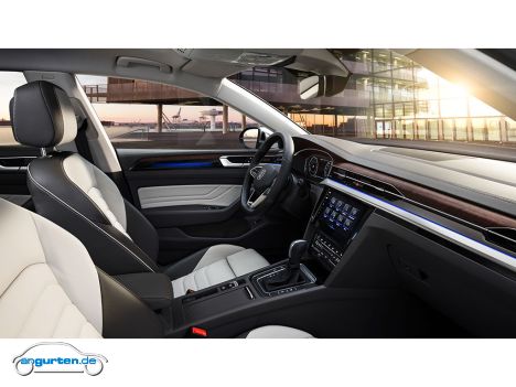 VW Arteon Shooting Brake - Drinnen sieht der Kombi aus wie die Limousine.