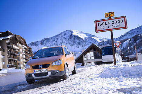 Zwar kein reinrassiger Geländewagen, aber auf Schnee durchaus nicht schlecht.