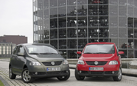 Der kleinste von VW: der VW Fox vor der Autostadt.