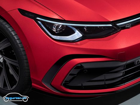 VW Golf 8 Variant - Front Detail