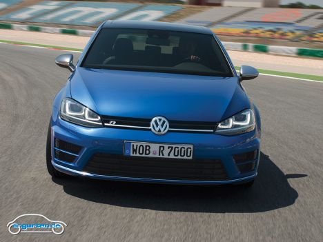 VW Golf VII R - Trotz der Mehrleistung soll der Golf R deutlich sparsamer unterwegs sein. Einen Verbrauchsvorteil von 18 Prozent verspricht VW.