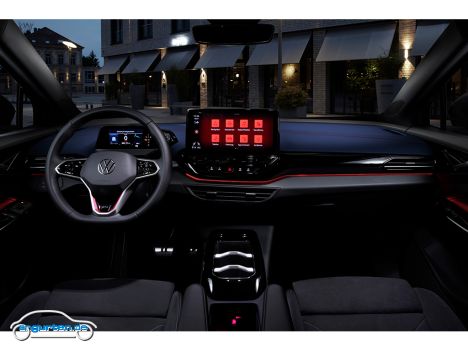 VW ID.4 GTX - Innen geht es etwas GT-typischer zu, die Änderungen sind allerdings recht marginal.