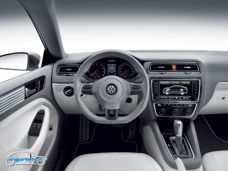 VW New Compact Coupe (Studie) - Cockpit