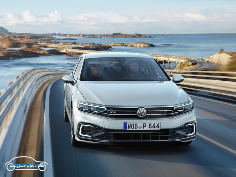 VW Passat VIII GTE Facelift 2019 - Bild 3