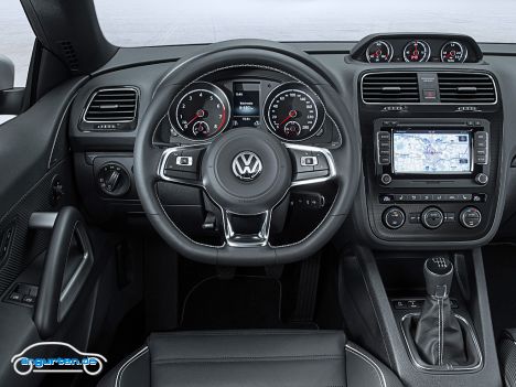 VW Scirocco 2014 - Auch im Innenraum ein wenig Detailarbeit: Die Luftauslässe, Mittelkonsole und Instrumente wurden überarbeitet.