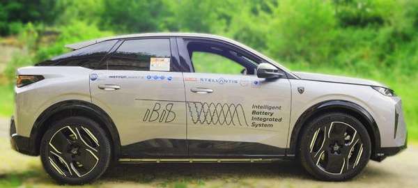 Mit IBIS präsentiert Stellantis ein erstes Prototypen-Fahrzeug mit Wechselstromakku. Bild: Stellantis