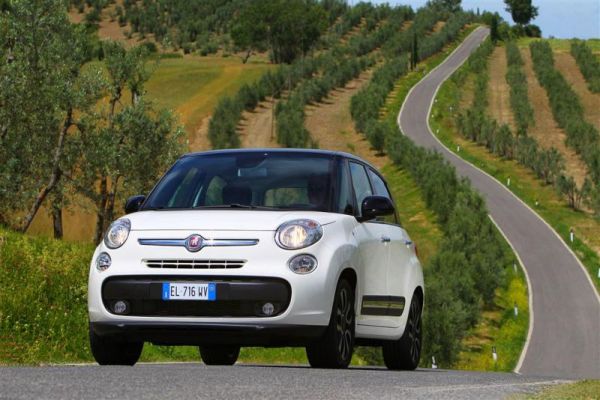 Die Preisliste für den Fiat 500L beginnt bei 15.990 Euro. Sondermodell Fiat 500L Opening Edition zum Marktstart. Bild: Fiat