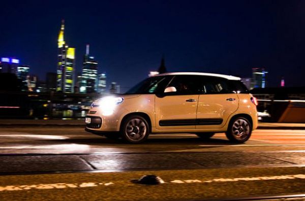 Der Fiat 500L Twinair mit Zweizylinder und 105 PS ist ab sofort verfügbar. Preis: ab 18.500 Euro. Bild: Fiat