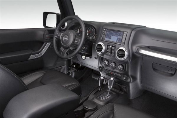 Der Jeep Wrangler kommt im Modelljahr 2013 mit erweiterter Ausstattung. Bild: Jeep