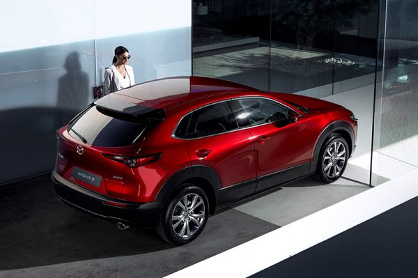 Zwischen CX-3 und CX-5 platziert Mazda noch ein weiteres Modell: Den CX-30. Bild: Mazda