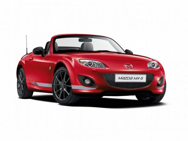 Der Mazda MX-5 Senshu kommt mit 2.0 Liter Motor und 160 PS ab 29.190 Euro. Bild: Mazda