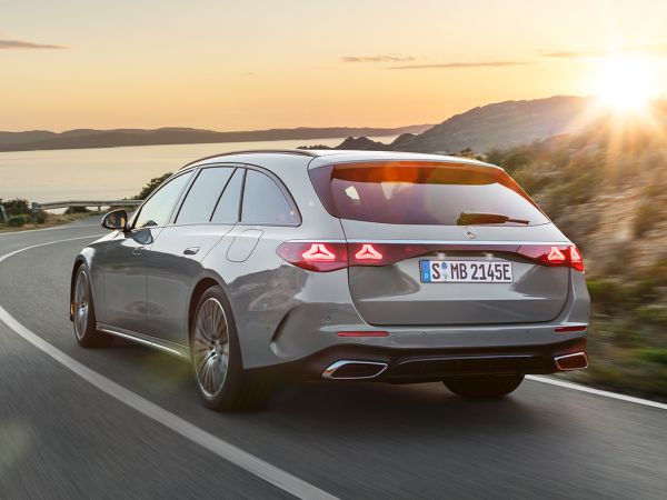 Das T-Modell der neuen Mercedes E-Klasse (Baureihe 214). Bild: Mercedes