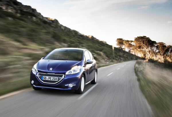 Zum Einstieg in die 208-Welt bietet Peugeot den Einlitermotor in der Access-Ausstattung nun für unter 10.000 Euro an.