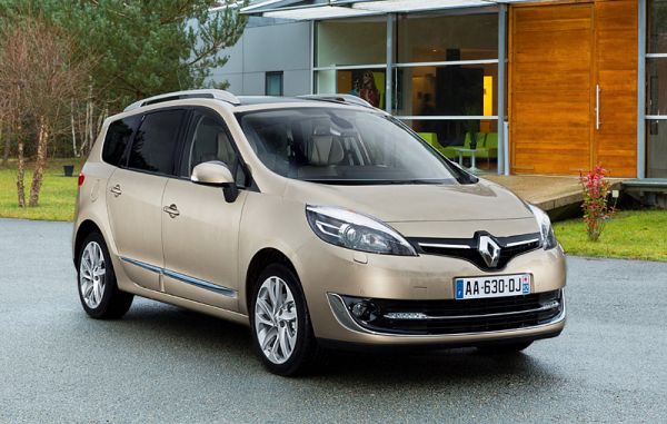 Renault zeigt den überarbeiteten Scenic und Grand Scenic in Genf. Neu auch der Energy TC3 130 Benziner. Bild: Renault