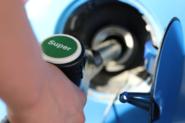 Benzin sparen: Wichtig wie nie. - Foto: pixabay.com