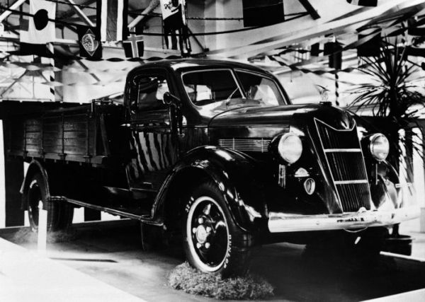 Der Toyota G1 im Jahre 1935 war das erste Modell. Bild: Toyota