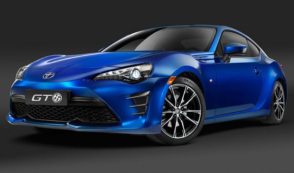 Toyota wertet den GT86 im Rahmen eines Facelifts auf. Vorstellung auf der New York Auto Show. Bild: Toyota