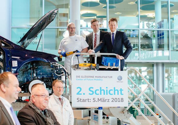 Start der zweiten Schicht für den e-Golf in Dresden. Bild: VW