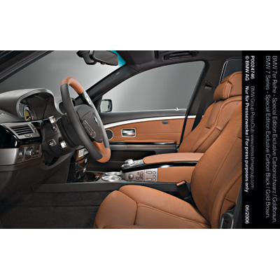 BMW 7er Reihe - Special Edition Exclusive Carbonschwarz / Goldbraun (07/2006) - copyright: BMW