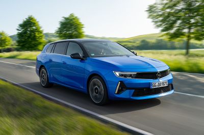 Opel führt bei vielen Modellen die Ausstattung Enjoy als neuen Einstieg ein. Bild: Opel/Stellantis