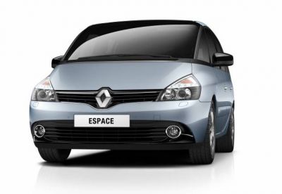 Auch der Renault Espace erhält ab sofort das neue Markendesign. Bild: Renault